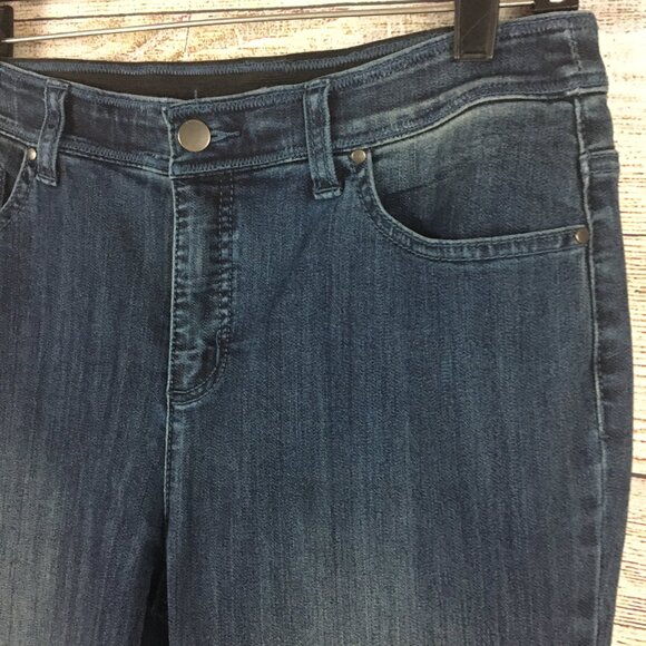 Chico's Fabulously Slimming Jeans Size 0 - Picture 5 of 12